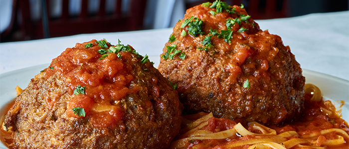 Meatballs marinara